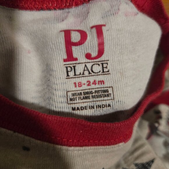 Set of 2, 2-piece 18-24month pajamas - Christmas - Picture 5 of 6